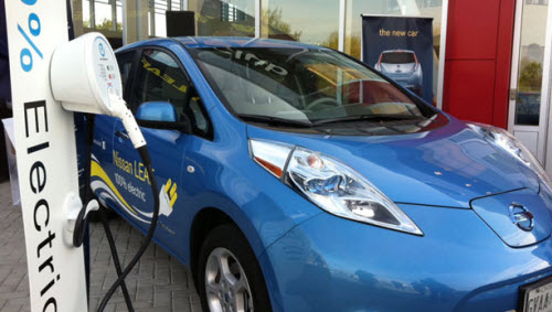 EV Fest Electric Vehicle Show News - Fully electric car makes debut in Canada